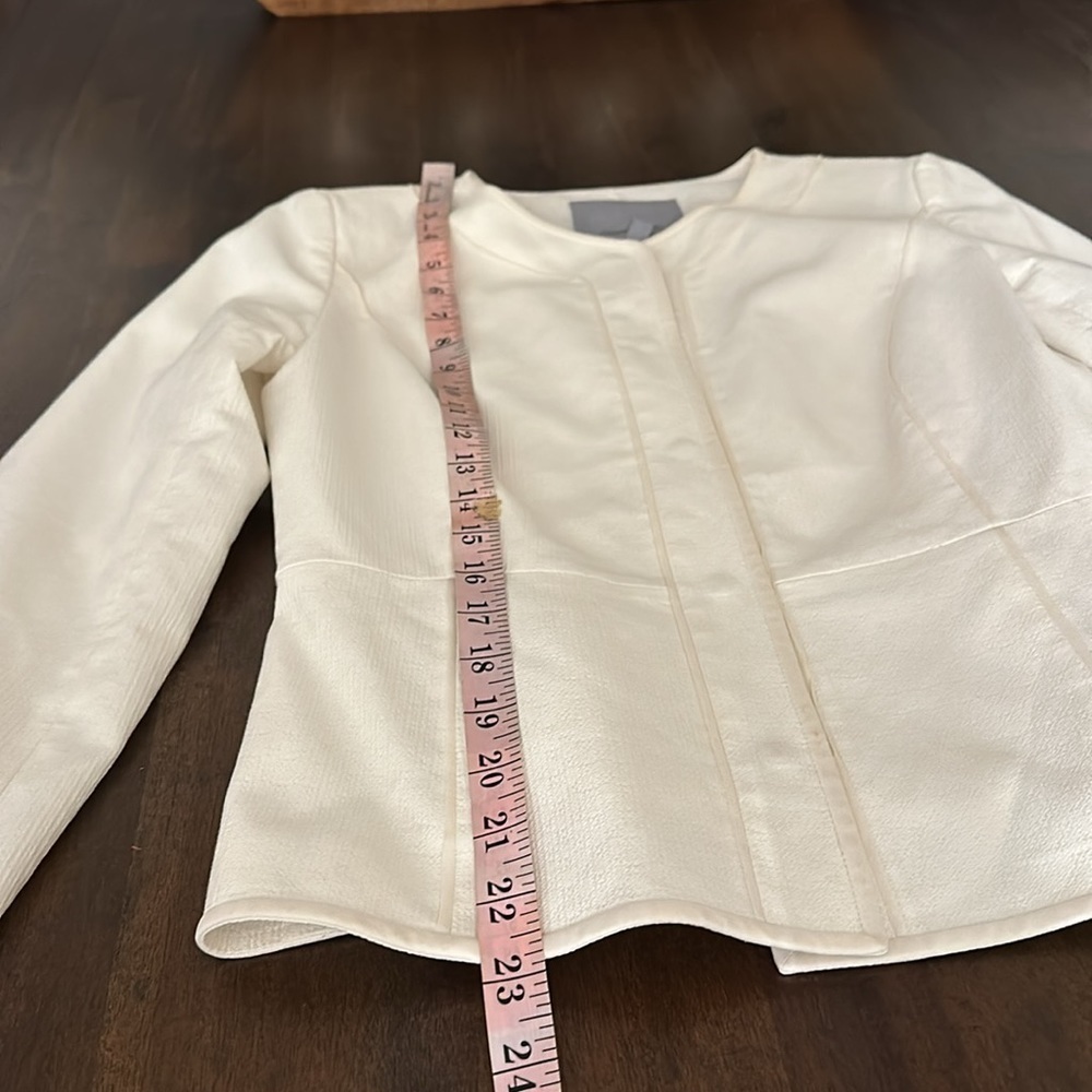 Women's Cream Structured Round-Neck Jacket - Picture 7 of 8